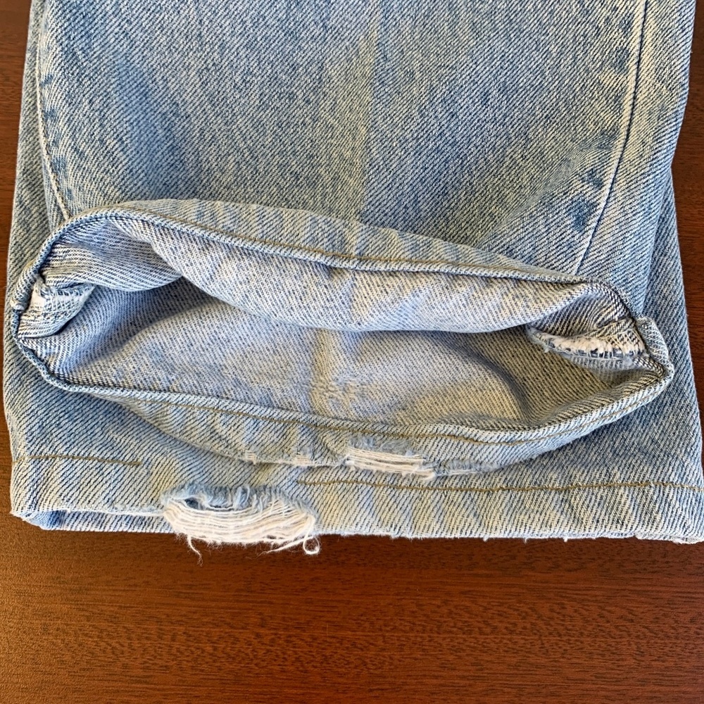 Guess Men’s Straight Light Blue Jeans - Picture 7 of 8